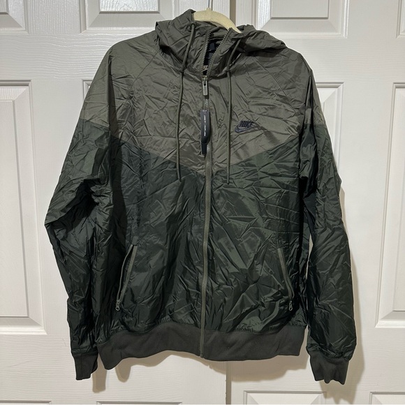 Nike Other - Nike Men's Sportswear Windrunner Hooded Jacket L Green Full Zip Mesh Lined NWT
